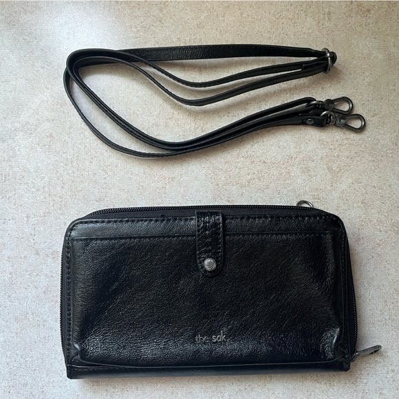 Women’s theSak Phone Wallet Black Pyrite Leather Women's Wallet Crossbody Purse - Picture 15 of 15